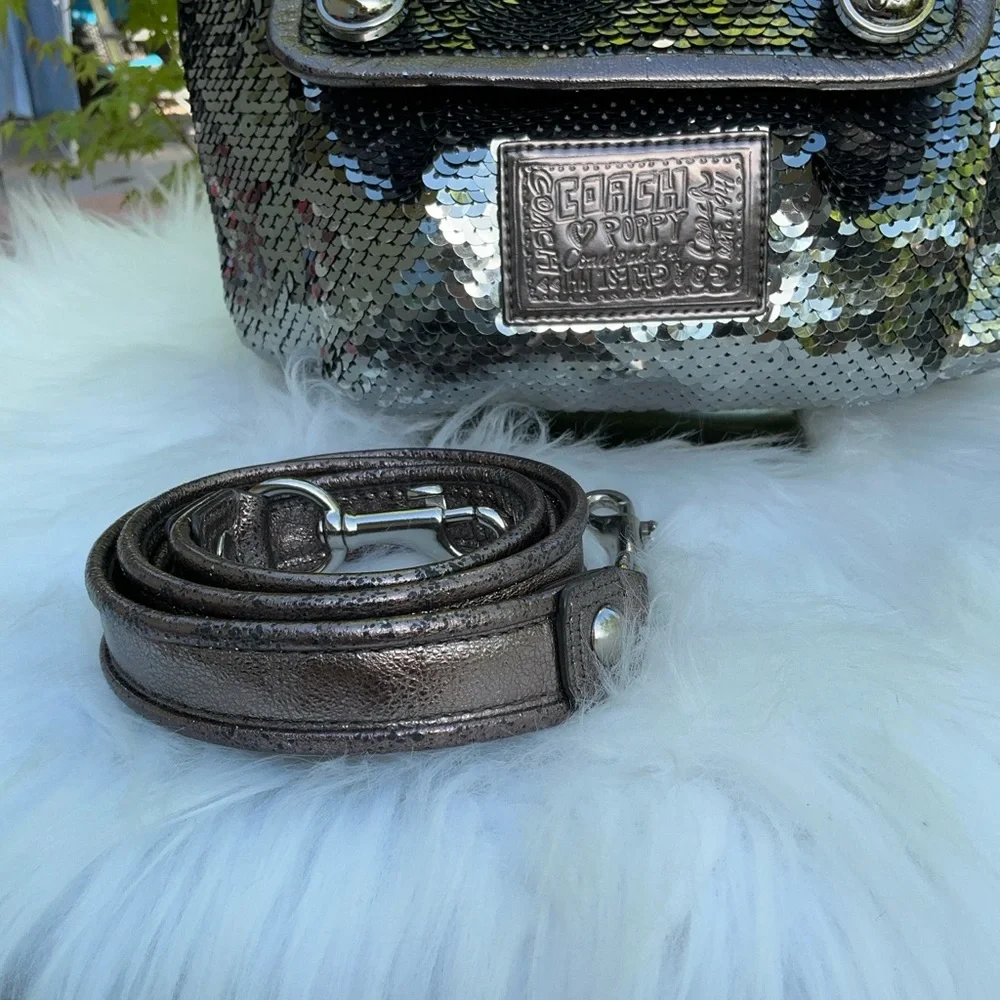 Coach Poppy Y2K Silver Sequin Groovy Shoulder Crossbody Hand Bag - Picture 7 of 16